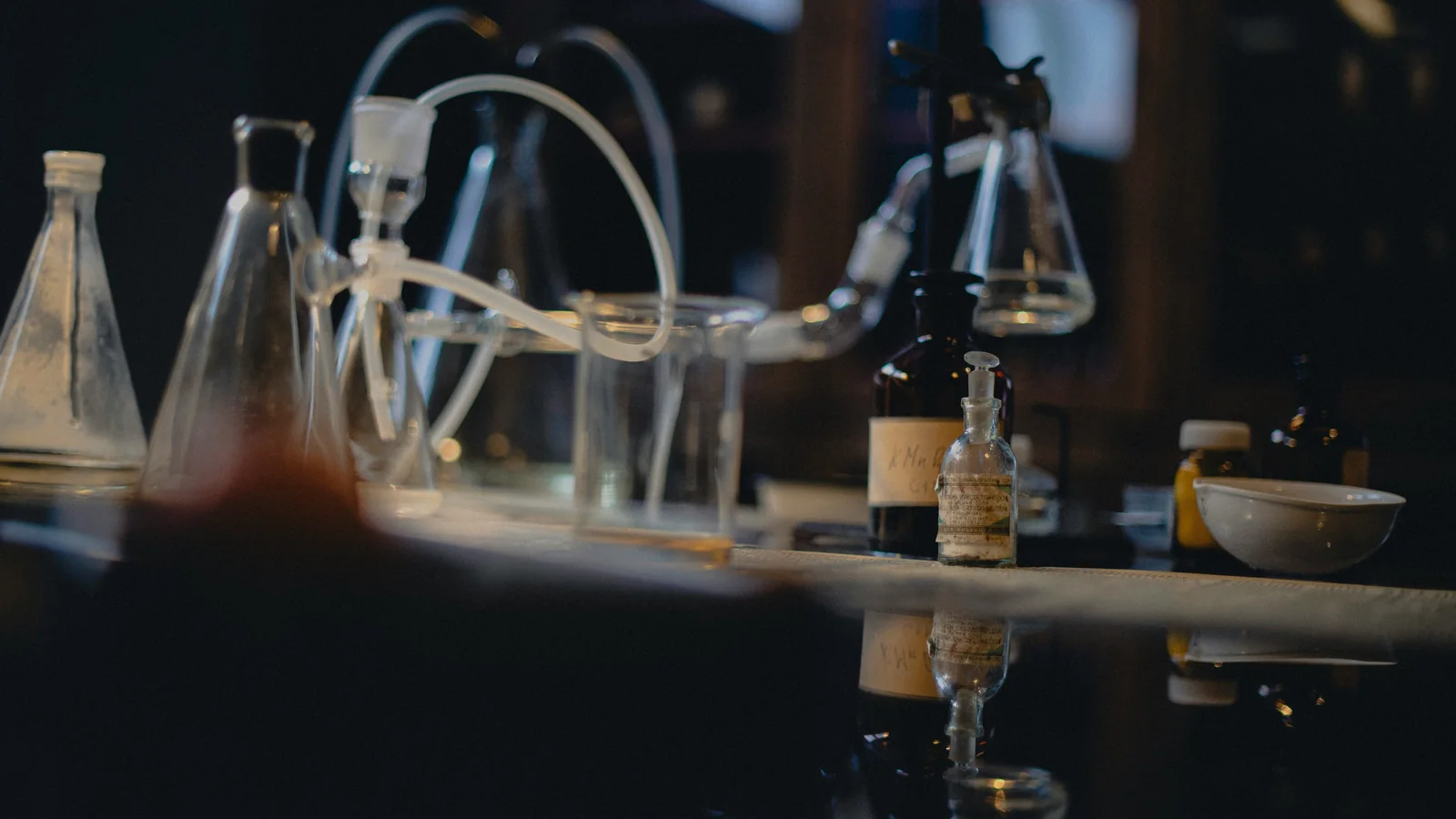 Laboratory glassware and process equipment